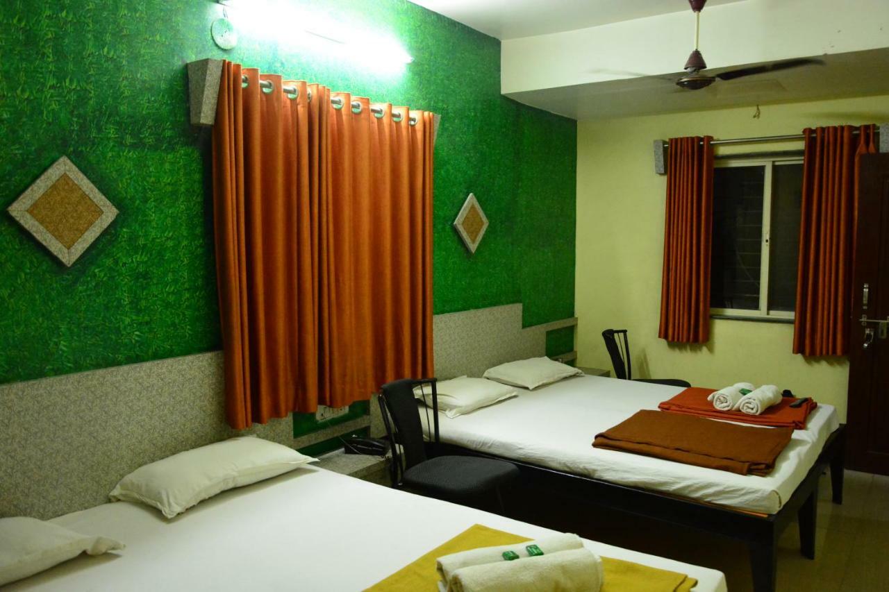 Hotel Madhava Shirdi Luaran gambar
